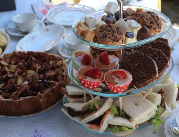 High Tea - zoete en hartige verwennerij © Plazarama