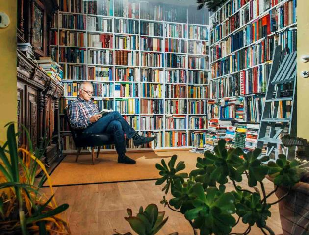 Over de namen van mensen, dieren en dingen - Grappige lezing door Jan Vanroose © Plazarama
