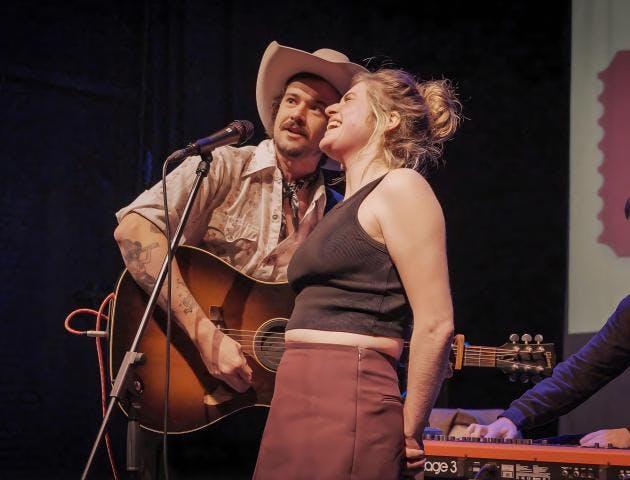 My daddy told me © Charlotte Verdick met band