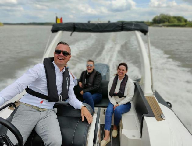 Marifoon aan boord? Vaar veilig met het juiste certificaat! © www.cruisetops.be